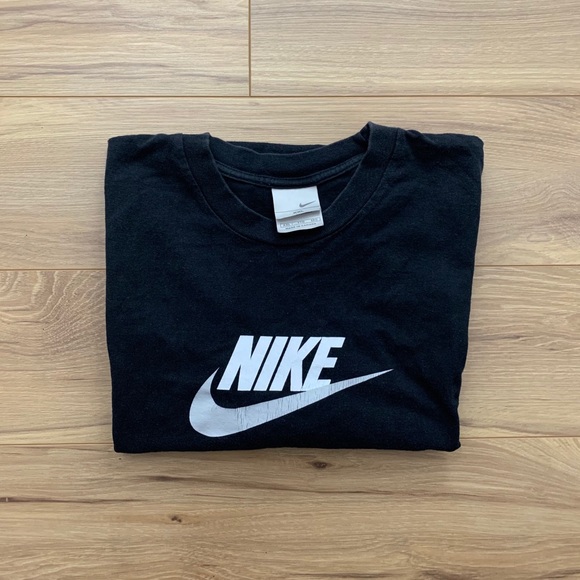 Nike Other - ▪️▫️Early 00s Nike Spellout Tee (Fits L)